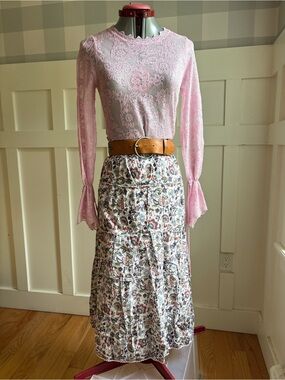 Zara Light Pink Lace Long-Sleeve Blouse with Scalloped Neck Medium